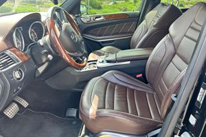 2015 Mercedes- GL63 AMG 550hp Twin Turbo V8 Caja de cambios automática única de cuero Luz Interior Batería de litio de propiedad de California - Product Image 2