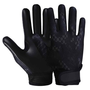 Nuevos Guantes de Fútbol Gaélico GAA Personalizados con Agarre de Látex en la Palma y Diseño Ligero - Estilo Irlandés - Product Image 2