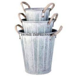 Ensemble de 3 jardinières et pots galvanisés de forme et de taille personnalisées, faites à la main, les plus vendues, pour la décoration de jardin. - Product Image 2