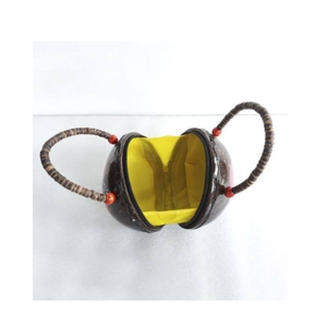 Nuevo diseño Bolsa de cáscara de coco Bolsos de coco a todo color hechos a mano Bolsas hechas a mano de cáscara de coco-Respetuoso con el medio ambiente - Product Image 1