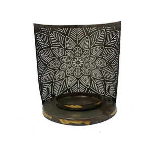Wholesale <b>Gold</b>-Finished Iron <b>Candle</b> <b>Pillar</b> Holder Handmade Decorative Tabletop Lighting for Home Wedding Christmas for Bulk Use - Product Image 3