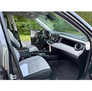 <span class=keywords><strong>Toyota</strong></span> RAV 4 XLE Sport Utility d'<span class=keywords><strong>occasion</strong></span> entièrement équipée, propre, prête à être expédiée dans le monde entier - Product Image 2