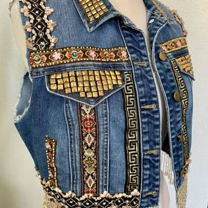 เสื้อกั๊กผ้ายีนส์ปักอย่างมีสไตล์เสื้อครอปตัวหนาพิมพ์ลายไกด์นำเทรนด์เหนือกาลเวลาสไตล์วินเทจ - Product Image 1