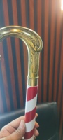 Bâton de marche multi-usage moderne en bois massif pour la randonnée, le camping, l'escalade et les voyages, avec embout en laiton et fonction vase mural