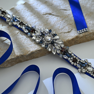 Ceinture de mariage Bridella, ceinture de mariée faite à la main, strass bleu émeraude, ajustable, pour demoiselle d'honneur et mariée, décoration de la taille, BS125 - Product Image 5