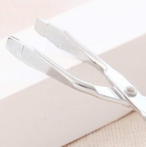 Pinza de Cejas Premium, Tijeras para Depilación, Herramienta de Maquillaje de Alta Calidad, Acero Inoxidable de Primera Calidad - Product Image 4