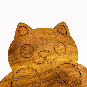 Tablero con forma de gato bonito de madera de acacia con ranuras para cortar y servir aperitivos Diseño personalizado Venta directa de fábrica a precio barato - Product Image 4