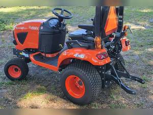 Kubota BX Series 2380รถแทรกเตอร์ล้อขนาดกะทัดรัดใช้สำหรับทุกสภาพภูมิประเทศ4WD ดีเซลที่เชื่อถือได้แบริ่งมอเตอร์เกียร์รวมปั๊มมอเตอร์ - Product Image 4