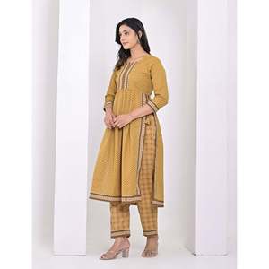 Ensemble pantalon et salwar kameez en coton imprimé au bloc, couleur moutarde - Product Image 6