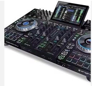 Controlador de DJ Profesional Independiente de 4 Decks DJ Prime 4 Swift y Mezclador de Audio - Product Image 1
