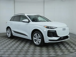 Prêt à expédier Au-di Q6 e-tron Premium automatique de haute qualité - Product Image 2