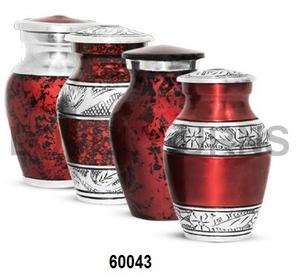 Urne funéraire écologique de style américain A.K Mini, personnalisable, pour crémation adulte, capacité de 200 pouces cubes - Product Image 1