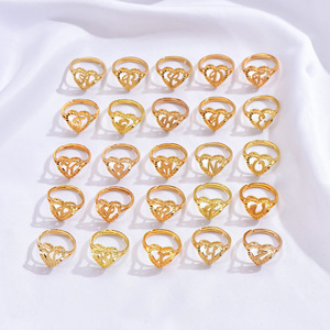 Anelli personalizzati con lettere personalizzate da donna placcati in oro con anello personalizzato con lettere personalizzate <span class=keywords><strong>gioielli</strong></span> per bambine - Product Image 2