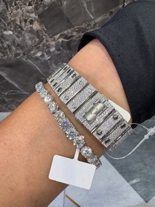 Reloj de Lujo de 41 mm, Estilo Ejecutivo Moderno, Esfera Cuadrada de Acero Inoxidable, Cristal de Zafiro, ETA para Movimiento Automático, Diamante Moissanita Hecho a Mano - Product Image 5