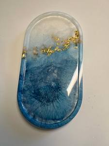 Trendy handcrafted resin serving tray for stylish dining room setups or organizing <b>home</b> <b>essentials</b> with elegance - Product Image 3