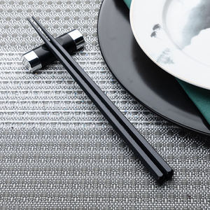 Baguettes décoratives en métal réutilisables pour table à manger, coffret cadeau élégant Sushi Ramen Kitchen - Product Image 5