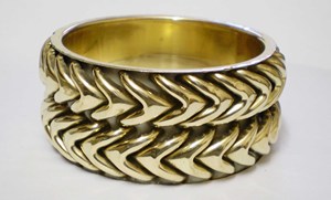 Bracelet jonc en cuivre plaqué or à chevrons entrelacés de luxe pour femmes, design tressé large tendance, élégant et poli - Product Image 3