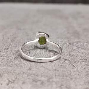 Anillo de Plata de Ley 925 con Peridoto Natural, Piedra de Nacimiento de Agosto, Martillado, Joyería Hecha a Mano para Mujer - Product Image 6