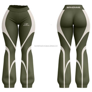 Pantalones acampanados elásticos de poliéster y spandex de primera calidad, 260 GSM, color beige, tela suave con paneles laterales curvos en contraste, estampado por sublimación - Product Image 3