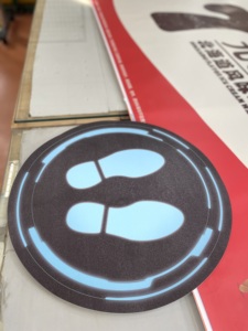 Supermanad tùy chỉnh kích thước PVC dán sàn trong nhà ngoài trời lớp phủ chống trượt tự dính mặt đất đề can đồ họa - Product Image 2