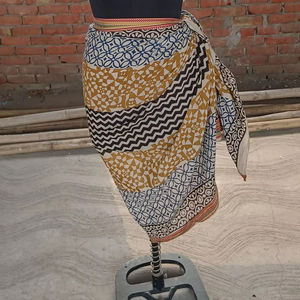 Sarong indien en coton imprimé en blocs fait à la main vente en gros bon marché prix Bagru imprimé Dabu sarongs femmes vêtements de plage paréos - Product Image 1