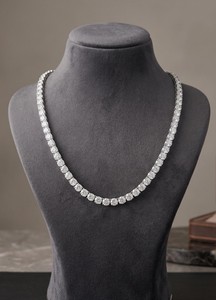 Collar de diamantes redondos certificados de 30.00 quilates, color EF, claridad VVS, cultivados en laboratorio, en oro de 14 quilates, para bodas y fiestas. - Product Image 3