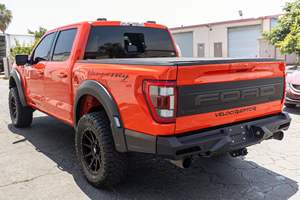 F-150 Hennesseyy VelociRaptor 600 2021, inspecté, moteur V6 turbocompressé, 4 roues motrices, couleur orange métallisé - Product Image 3