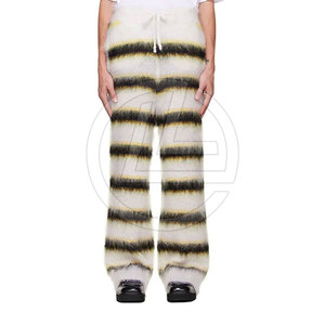 Pantalones de chándal de tela de mohair ultra suave con pierna recta y sensación ligera, pantalones de chándal de mohair para hombre de estilo callejero - Product Image 1