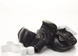 Gants de boxe en cuir de haute qualité Gants de boxe professionnels Gants de boxe en PU avec conception personnalisée - Product Image 3