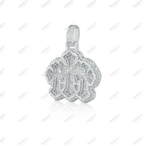 Pendentif en diamant Moissanite entièrement serti de trois croix - Design tendance - Product Image 4
