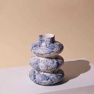 Jarrón de Cerámica Azul Pizarra con Tres Anillos, Estilo Art Deco Tradicional, Pequeño y Alto, de Porcelana, para Decoración del Hogar - Product Image 1