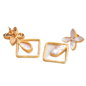 Boucles d'oreilles pendantes modernes avec perle de pierre précieuse fine, plaqué or poli et bijoux de qualité artisanale - Product Image 1