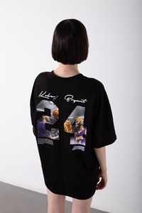 Camiseta con estampado de espalda grande para mujer, diseño personalizado prémium, 100 algodón, informal, 180-280 GSM, OEM, nueva temporada - Product Image 4