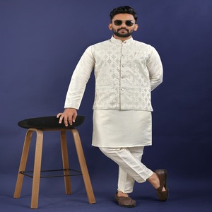 La plupart des tendances fantaisie à la mode attrayant vêtements ethniques concepteur pure soie avec broderie séquence travail homme Koti Kurta - Product Image 1
