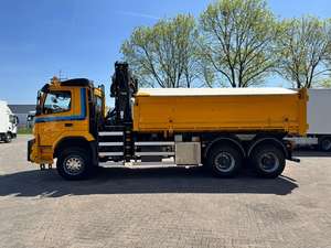 Camion benne d'occasion FMX 420 6X4 avec grue PALFINGER EPS, moteur diesel Euro 5, transmission automatique, caméra de recul, camion lourd 31-40T - Product Image 4
