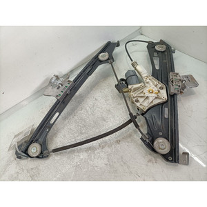Mecanismo de elevación del parabrisas delantero. SX MERCEDES CLS W219 0130821433 642920 (04>10) - Product Image 6