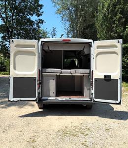 Autocaravana ContVendome Fiat Ducato – Caravana para 4 Personas con Cocina y Baño - Product Image 2