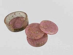 Ensemble de dessous-de-verre en résine de haute qualité avec un aspect poli lisse, ensemble de dessous-de-verre en résine de qualité supérieure avec un style de table élégant par HAND MADE CRAFT - Product Image 2