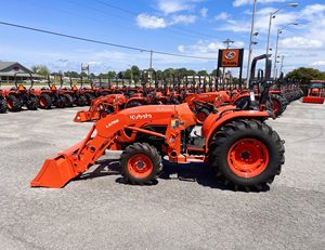 Precio de Fábrica, Tractor Usado Kubota M4072 4WD Diésel con Motor de 18 HP, Cabina y Cargador Frontal, Venta de Maquinaria Agrícola - Product Image 1