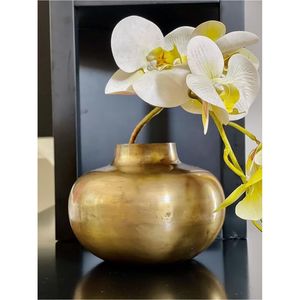 Florero de Latón Martillado a Mano de Primera Calidad, Florero Decorativo de Metal Dorado para Diseño de Interiores de Lujo y Regalos - Product Image 1