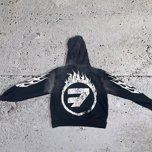 Ensemble de survêtement unisexe vintage personnalisé 100 % coton, coupe évasée, effet délavé soleil et délavé à l'acide, deux pièces (hoodie et pantalon de jogging), avec appliqué uni, collection automne - Product Image 4