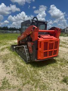 2022 Kubota Skid Steer-Potencia compacta con control máximo - Product Image 4