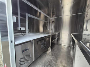 Remorque alimentaire mobile personnalisable avec barre de remorquage, camion de restauration noir, remorque de transport pour service de collations et boissons - Product Image 4