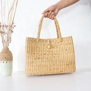 กระเป๋าถือผักตบชวาออกแบบหรูหรากระเป๋าช้อปปิ้งขายส่ง - Product Image 6