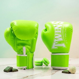 Guantes de Boxeo Twins Último Modelo, Totalmente Estampados, Profesionales de Muay Thai, Cuero Genuino de Vaca, Protección UV, Entrenamiento de Muñeca - Product Image 4