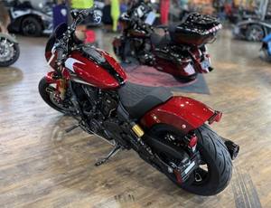 SUPER 2025 IndiIan Moto 101 Scout Sunset Rouge Métallique avec Graphiques - Product Image 6