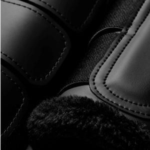 Bottes d'équitation avec caractéristiques antichoc offrant une protection des tendons et des jarrets Spécialement conçues et fabriquées - Product Image 2