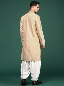 Conjuntos de Kurta de Verano Vintage para Hombre, Color Blanco, con Bordados, Finos, para Bodas Indias, Disponibles a Precio de Mayoreo, Ramas - Product Image 3