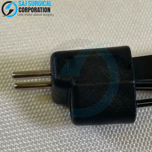 Pince bipolaire d'irrigation chirurgicale d'acier inoxydable - Product Image 6