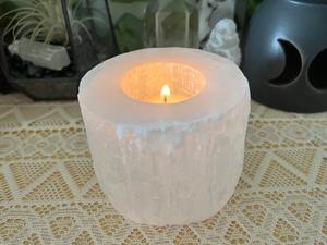 Prix usine direct sur les bougeoirs ronds en sélénite faits à la main - Product Image 6